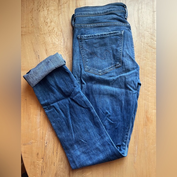 Citizens of Humanity slight distress wash denim jeans - Picture 2 of 6